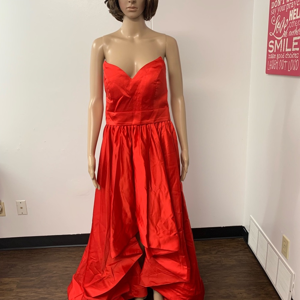 Dress - Picture 4 of 15
